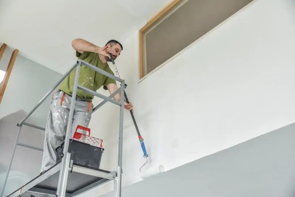 Un décorateur peintre intérieur