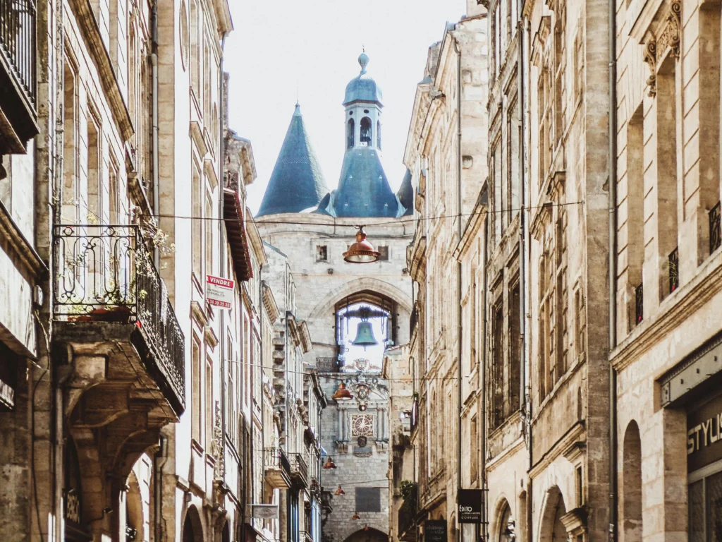 Courtier en travaux à Bordeaux